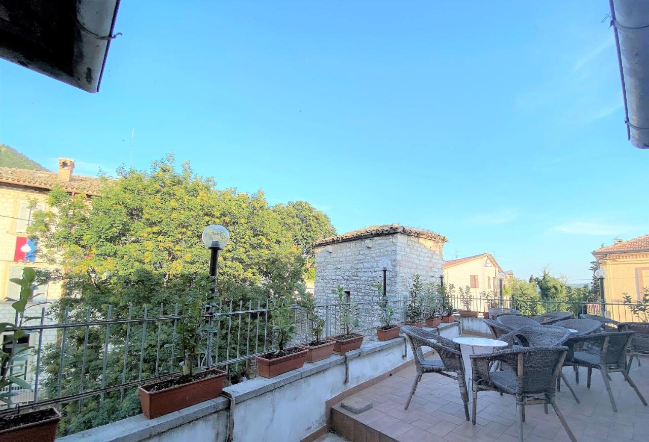 Hotel San Francesco E Il Lupo Gubbio Exterior photo
